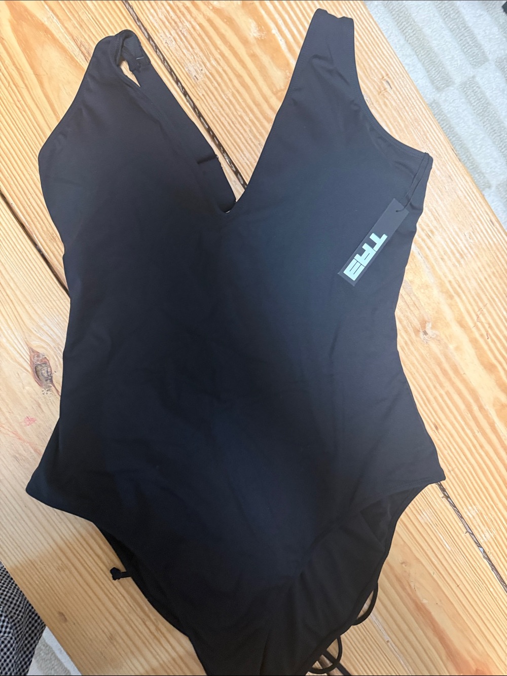 NWT $175 TA3 3XL REGULAR LONG D/DD CUP  PLUNGEY   STYLE